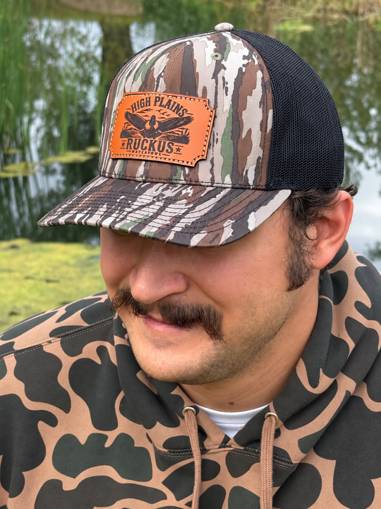 High Plains Ruckus Waterfowl - Flat Bill Snapback Trucker Cap - Realtree Original