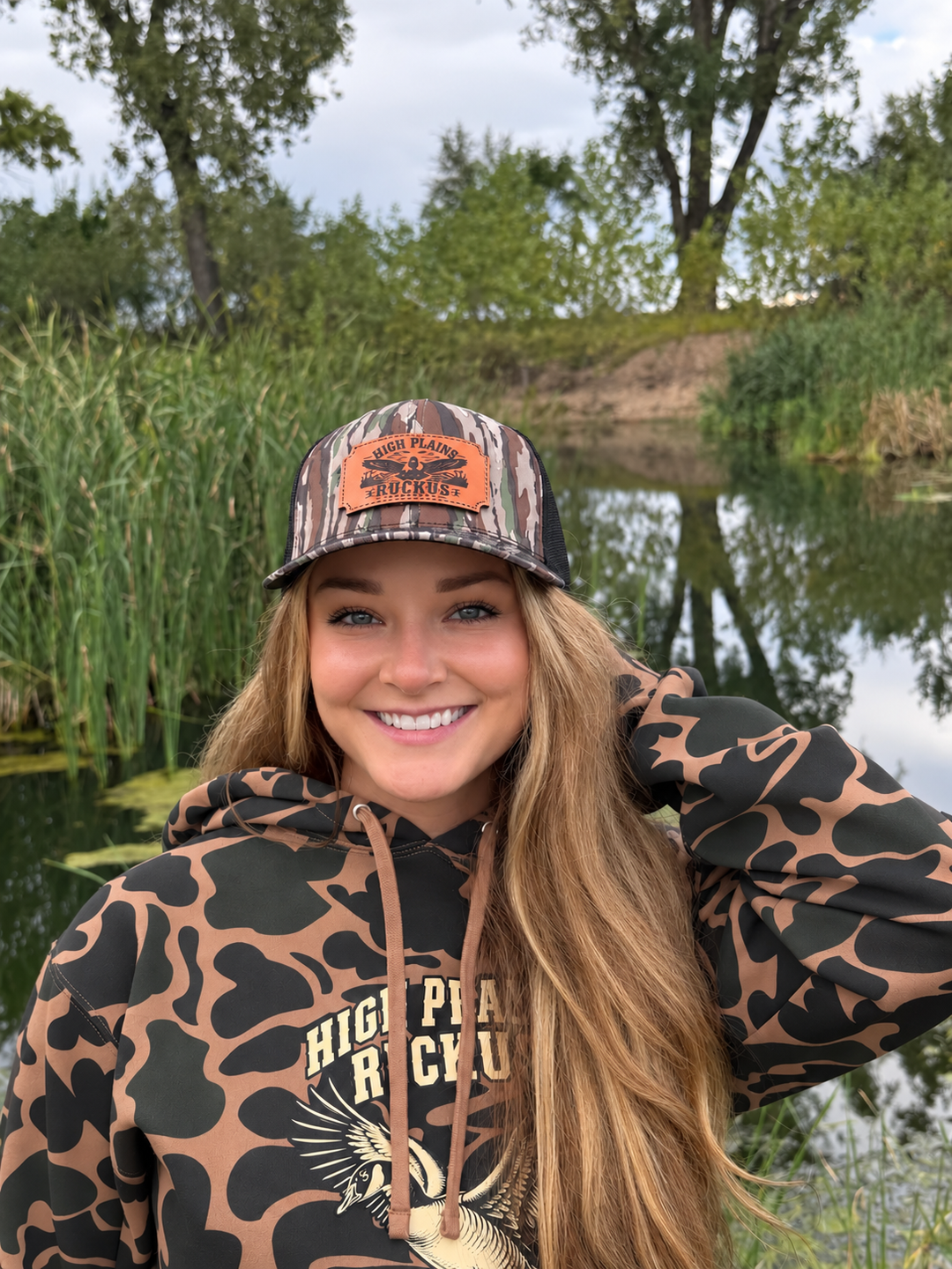 High Plains Ruckus Waterfowl - Flat Bill Snapback Trucker Cap - Realtree Original