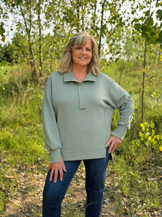 In-the-Raw Quarter-Button Pullover Sweater (Green)